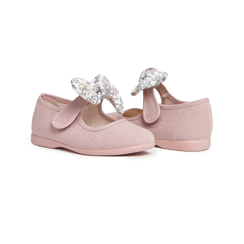 Bow Mary Janes in Jazmin by childrenchic
