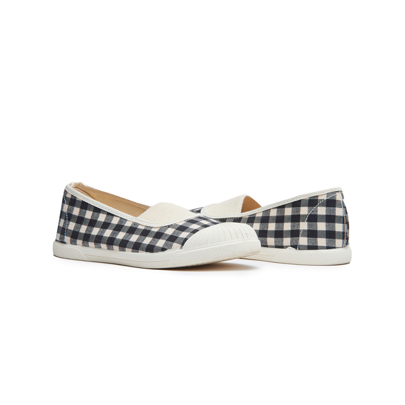 Gingham Canvas with Elastic Slip-on in Black by childrenchic