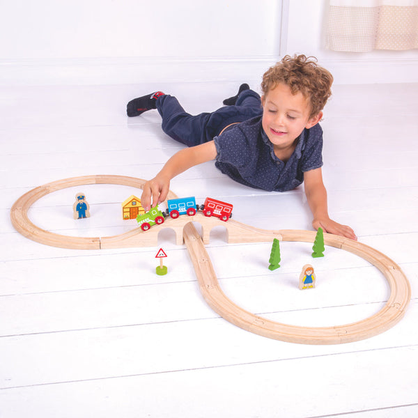 Figure of Eight Train Set by Bigjigs Toys