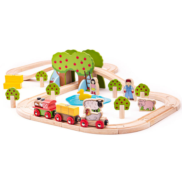 Farm Train Set by Bigjigs Toys