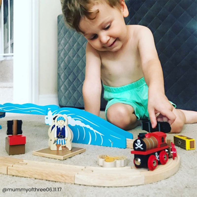 Pirate Train Set by Bigjigs Toys
