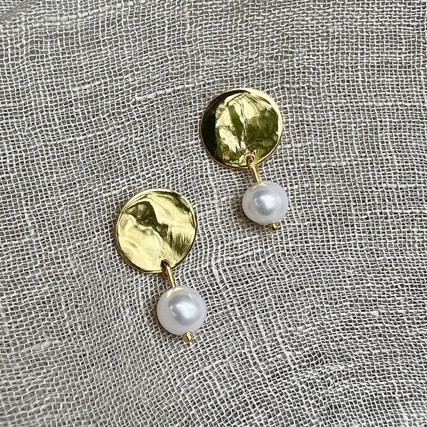 Freshwater Pearl Disc Earrings by SLATE + SALT